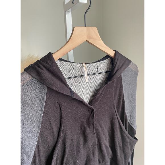 ⭐️ 3/$20 Free People Cocoon Hoodie XS Black Cardigan Coatigan Hi Low Metallic - Picture 2 of 8